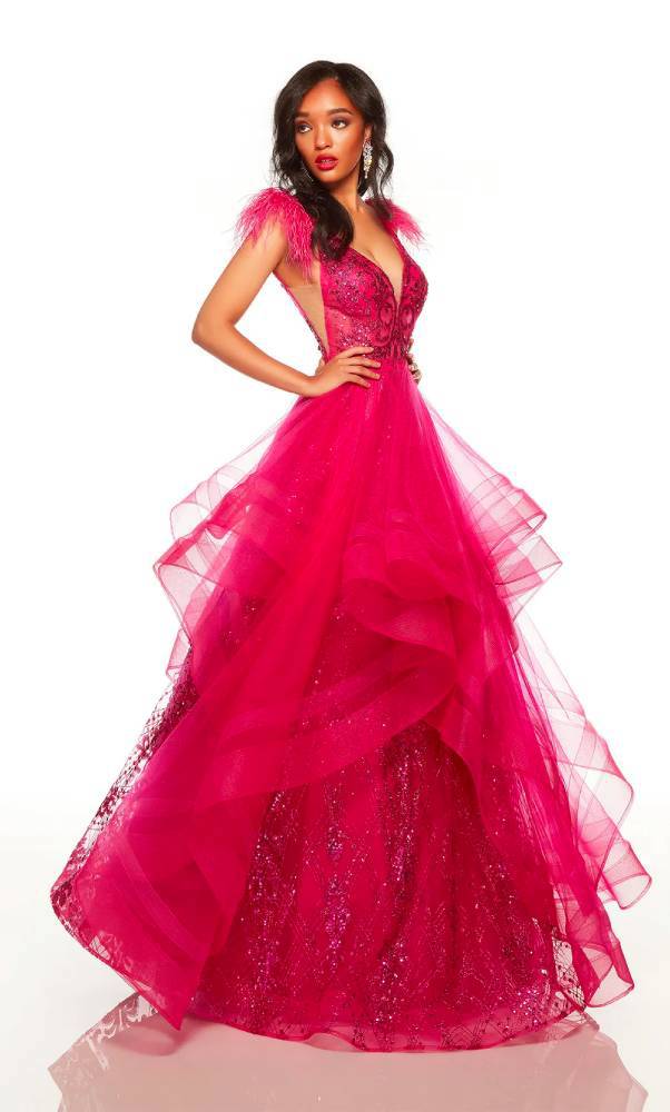 Unique 2023 Prom Dresses: Stand Out at Prom - Alyce Paris Image